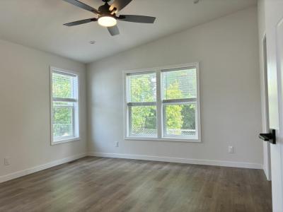 Photo 5 of 19 of home located at 13640 S E Highway 212 #127 Clackamas, OR 97015
