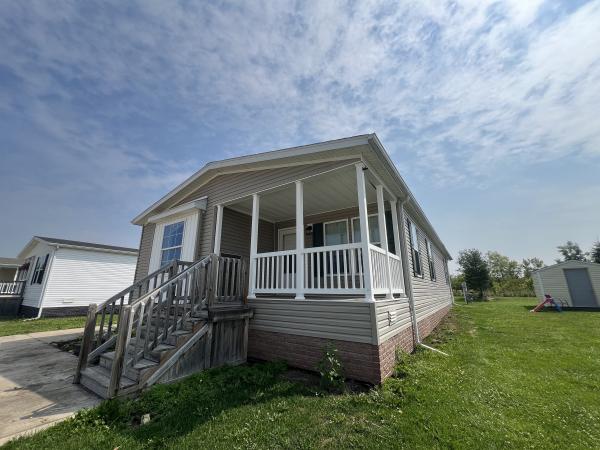 2019 Champion RA2856241(28X64) Mobile Home