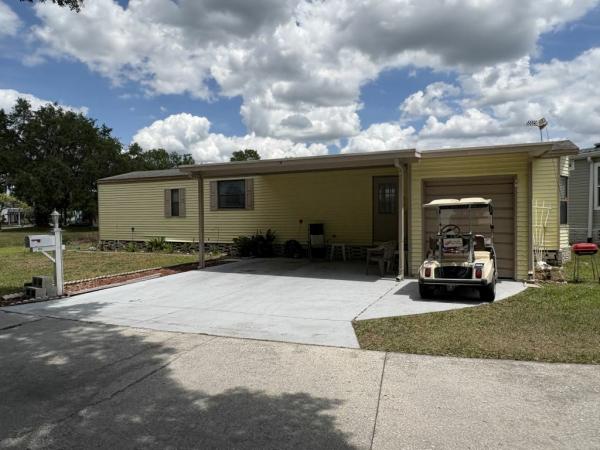 Photo 1 of 2 of home located at 453 Heron Hollow Plant City, FL 33565