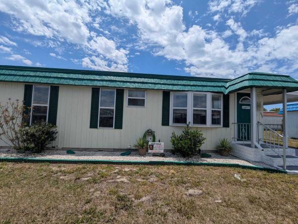 Photo 1 of 2 of home located at 7100 Ulmerton Rd, Lot 537 Largo, FL 33771