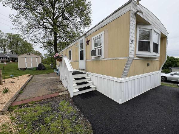 Photo 1 of 2 of home located at 26 Willington Drive Macungie, PA 18062