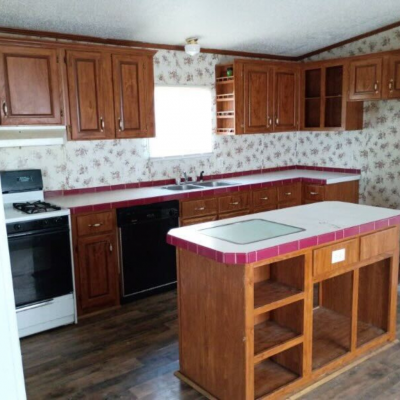 Photo 4 of 8 of home located at 104 W Apple Blossom Ln Wellington, KS 67152