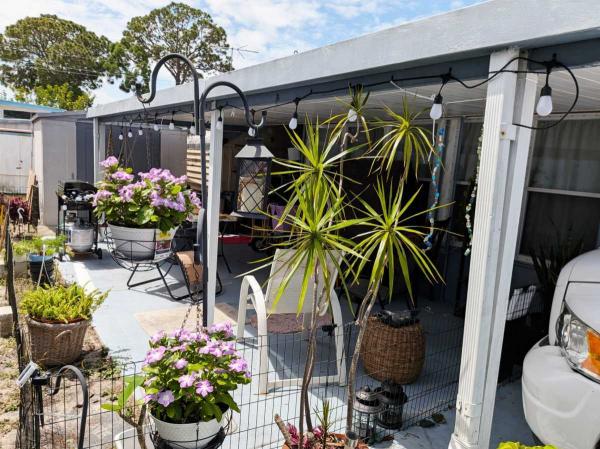DONA Mobile Home