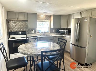Photo 4 of 17 of home located at 935 Mark Road Leesburg, FL 34748