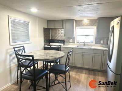 Photo 5 of 17 of home located at 935 Mark Road Leesburg, FL 34748