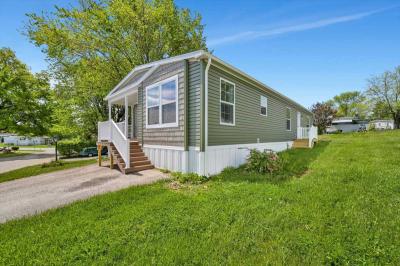 Photo 5 of 28 of home located at 304 Landola Avenue Mount Wolf, PA 17347