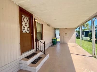 Photo 4 of 14 of home located at 314 Windsor Court Melbourne, FL 32934