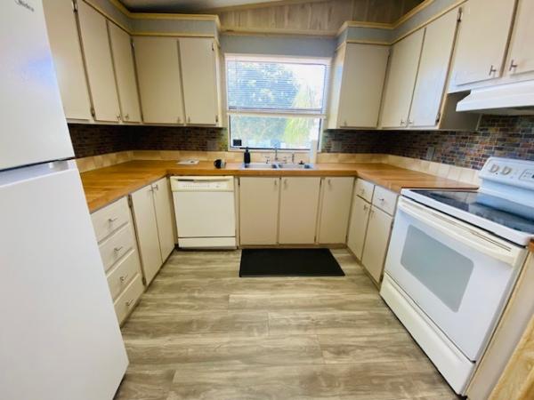 1983 BARR HS Mobile Home