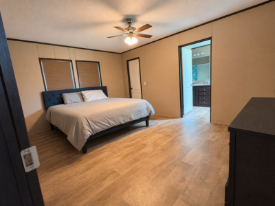 Photo 4 of 8 of home located at 8414 Spell Road Needville, TX 77461