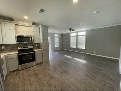 Photo 3 of 11 of home located at 33 Camino Real Drive Edgewater, FL 32132