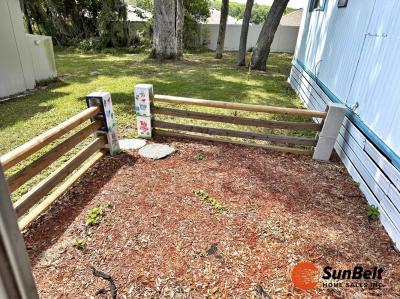 Photo 2 of 21 of home located at 105 Queens Drive Leesburg, FL 34748