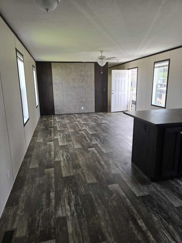 2020  Mobile Home For Sale