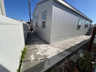 Photo 5 of 23 of home located at 1973 Newport Ave. #10 Costa Mesa, CA 92627