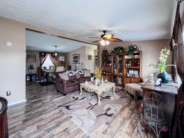 2001 Cavco Hart Mobile Home