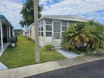 Photo 2 of 16 of home located at 9925Ulmerton Rd Largo, FL 33771