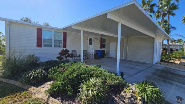 Photo 1 of 2 of home located at 2016 Bayou Drive S Ruskin, FL 33570