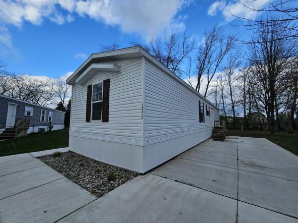 Photo 1 of 2 of home located at 1972 Campus Drive Lot Cp1972 Saginaw, MI 48604