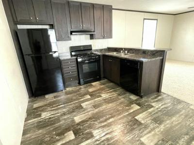 Photo 4 of 10 of home located at 137 Brenta Court Lynwood, IL 60411