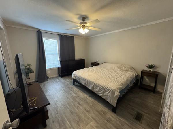 2022 Champion 24CSD2860L Mobile Home