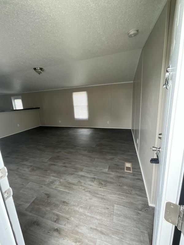 2006 Clayton Homes Inc Community Series Mobile Home