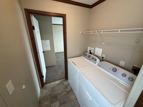 2018 Skyline E400C Mobile Home