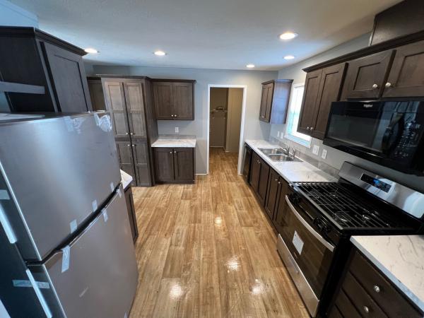 2017 REDMAN RA2860205 Mobile Home