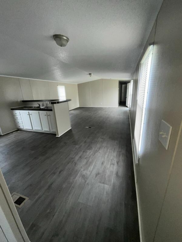 2006 Clayton Homes Inc Community Series Mobile Home