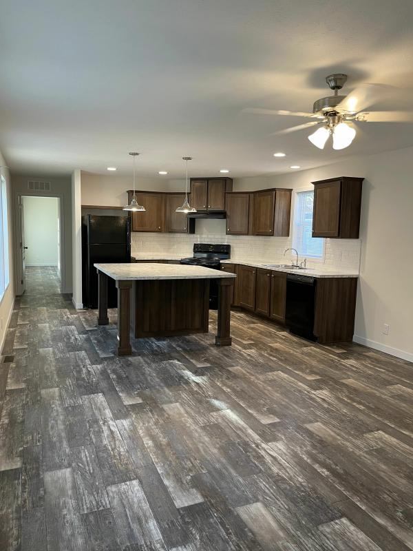 2021 Clayton Homes Inc Revolution Mobile Home