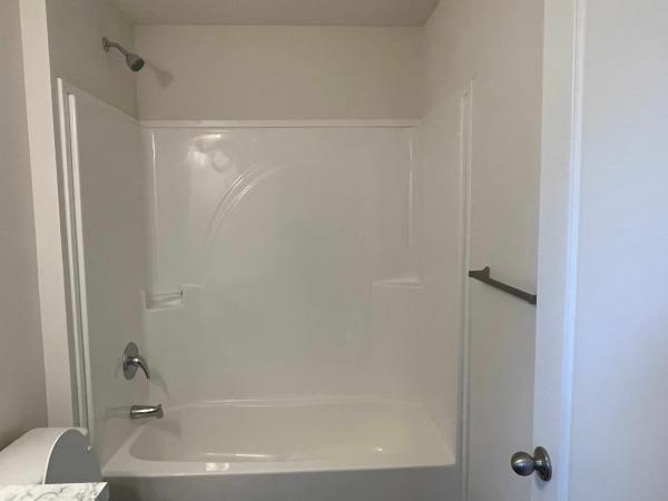 2021 Clayton Homes Inc Revolution Mobile Home