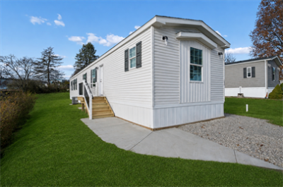 Mobile Home at 157 Treesdale Drive, Lot 56 Cranberry Twp, PA 16066