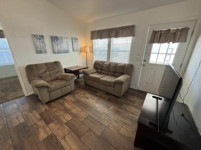 Photo 5 of 20 of home located at 8700 E University Dr Lot 0924 Mesa, AZ 85207