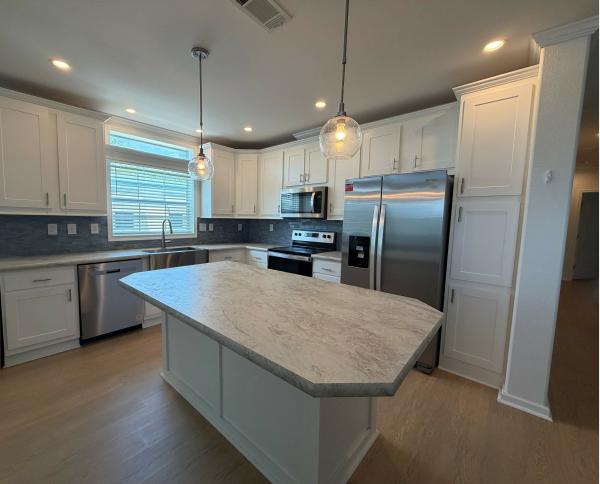2024 CHAMPION HOME BUILDERS,INC. LE5035AB Mobile Home
