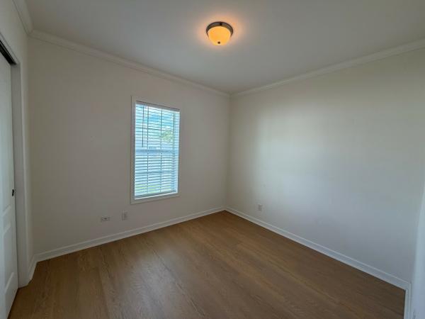 2024 CHAMPION HOME BUILDERS,INC. LE5035AB Mobile Home
