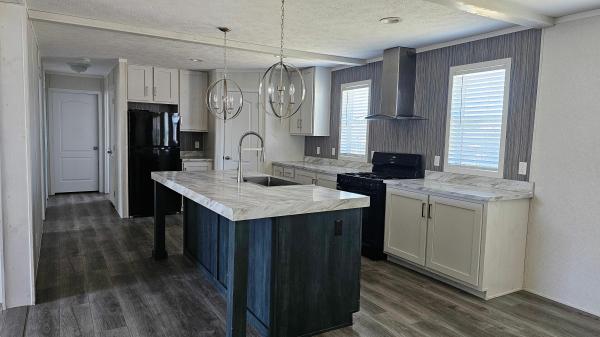 2022 Clayton Homes Inc American Made Mobile Home
