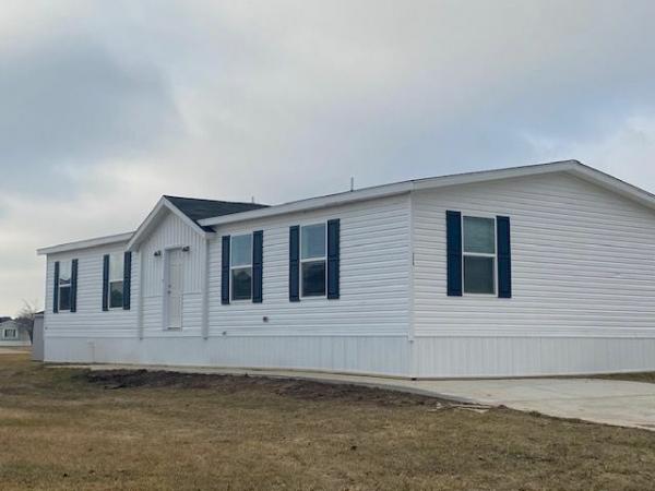 2022 Clayton Homes Inc American Made Mobile Home
