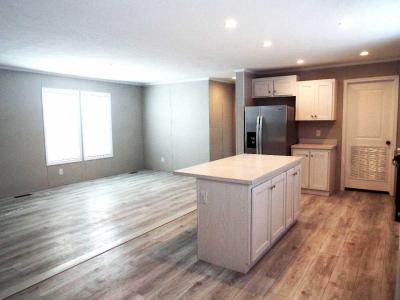 Photo 3 of 17 of home located at 43457 Normandy #637 Sterling Heights, MI 48314