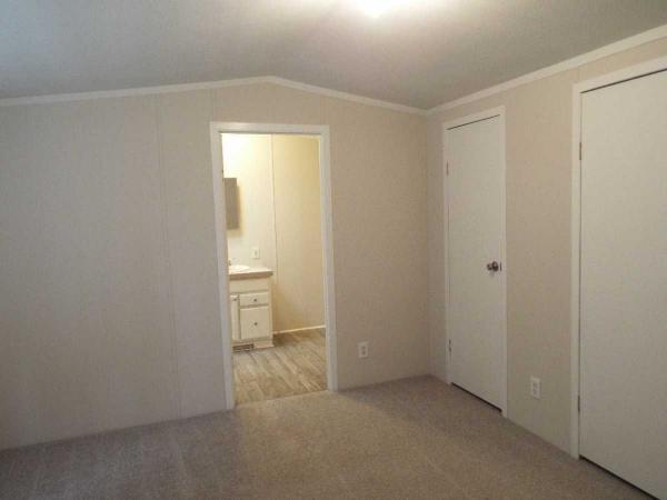 2001 Skyline Manufactured Home