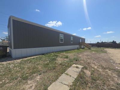 Photo 2 of 17 of home located at 2501 Martin Luther King Drive #512 San Angelo, TX 76903
