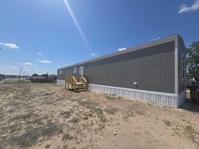Photo 3 of 17 of home located at 2501 Martin Luther King Drive #512 San Angelo, TX 76903