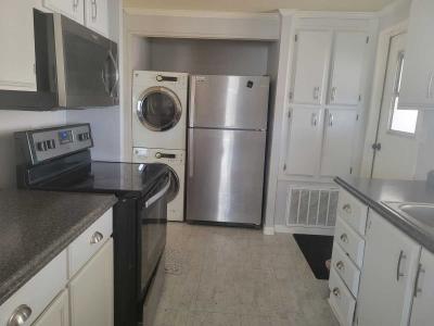 Photo 4 of 17 of home located at 9302 E Broadway Rd  #121 Mesa, AZ 85208