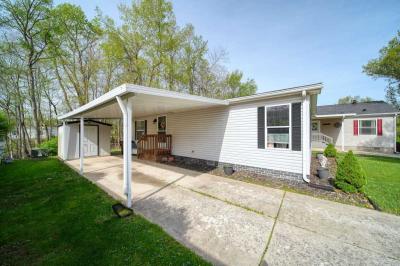 Photo 3 of 29 of home located at 953 Savannah River Dr. Adrian, MI 49221