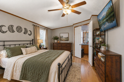 Photo 10 of 8 of home located at 18628 Prickley Ash Way Pearland, TX 77584