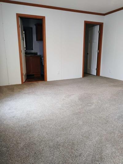 Photo 5 of 11 of home located at 1213 96th Ave NE Blaine, MN 55434