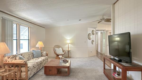 1987 HOME Mobile Home
