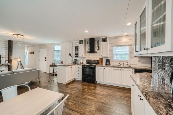 2020 Champion 19-CS1672A Mobile Home