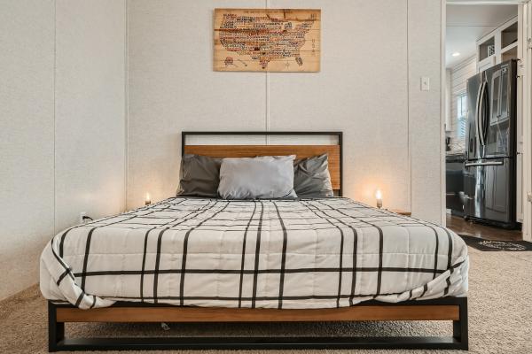 2020 Champion 19-CS1672A Mobile Home
