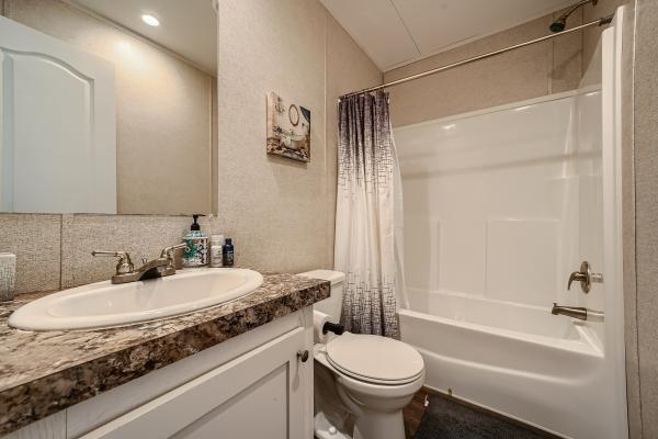 2020 Champion 19-CS1672A Mobile Home