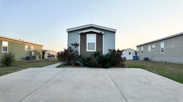 2020 Champion 19-CS1672A Mobile Home