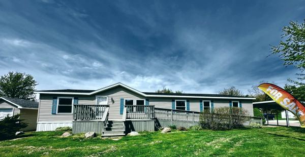 2000 SKYLINE Mobile Home