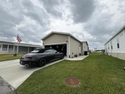 Photo 2 of 20 of home located at 34820 Robins Song Road Zephyrhills, FL 33541